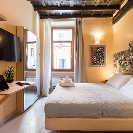 Trinitadeimonti Guest House-3