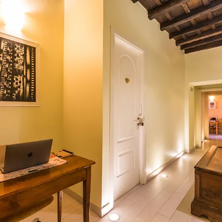 Trinitadeimonti Guest House-2